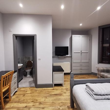 Shared House Close To Liverpool City Center & Lfc/Efc Exterior photo