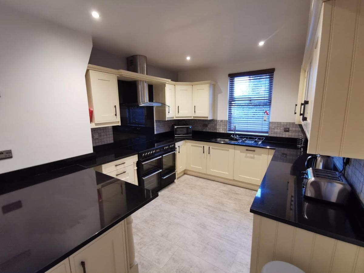 Shared House Close To Liverpool City Center & Lfc/Efc Exterior photo