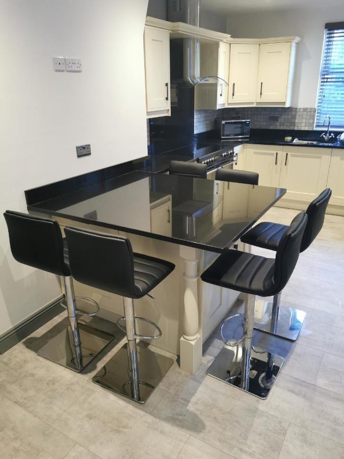Shared House Close To Liverpool City Center & Lfc/Efc Exterior photo